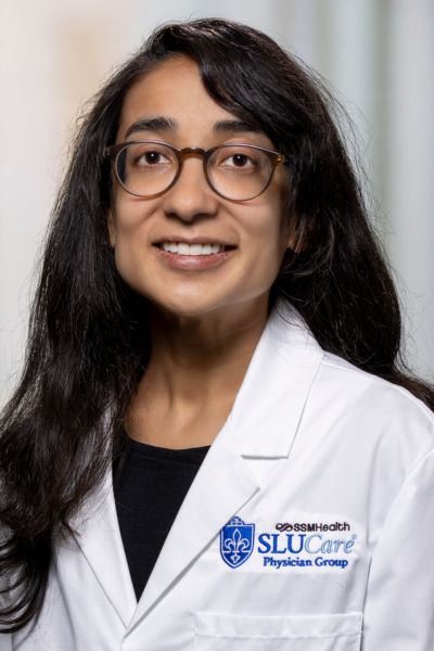 Headshot of Maryam Zia